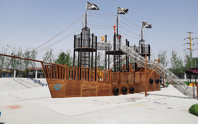 木制海盗船